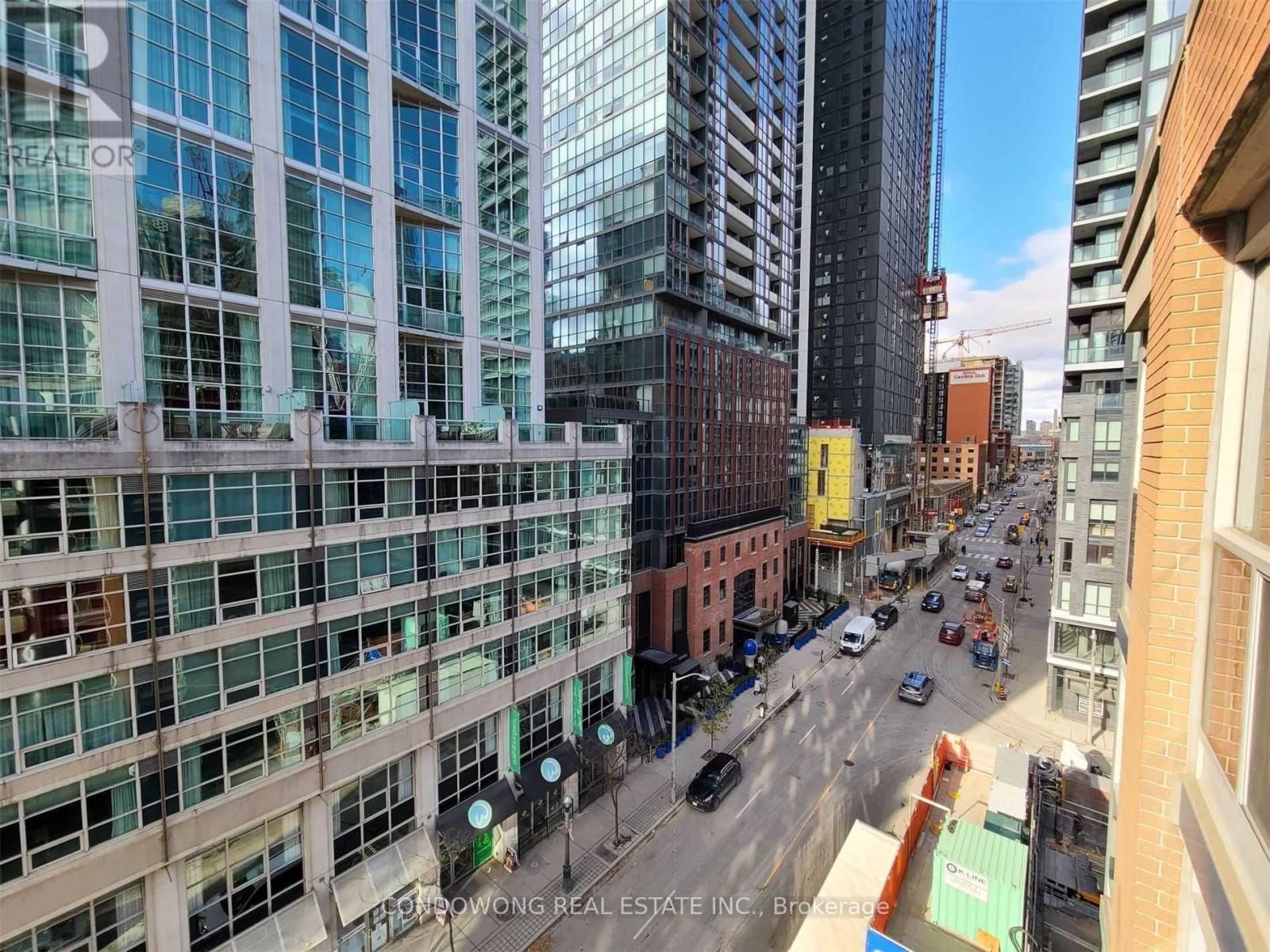 819 - 270 Wellington Street W, Toronto, Ontario  M5V 3P5 - Photo 10 - C13033038