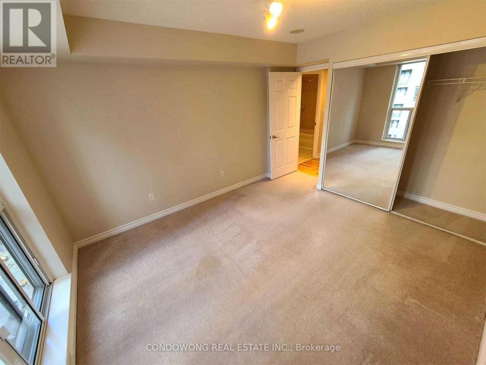 819 - 270 Wellington Street W, Toronto, Ontario  M5V 3P5 - Photo 5 - C13033038