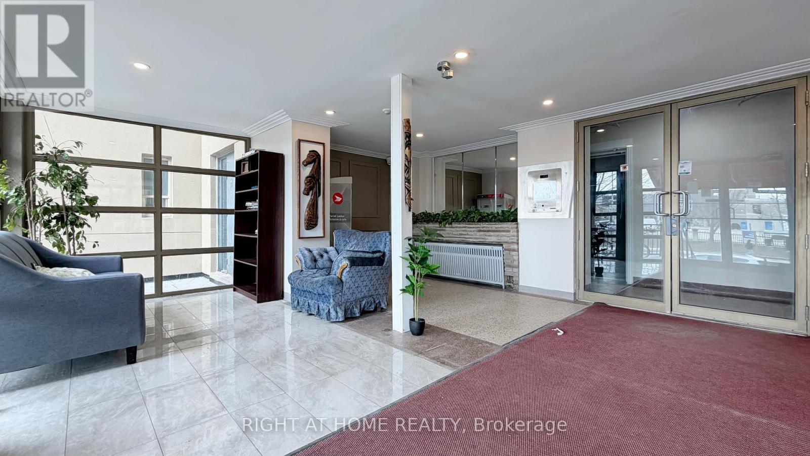 314 - 896 Eglinton Avenue E, Toronto (Leaside), Ontario  M4G 2L2 - Photo 8 - C13033082