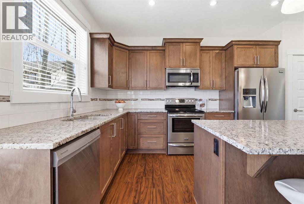 403, 110 Coopers Common Sw, Airdrie, Alberta  T4B 3Y3 - Photo 2 - A2303776