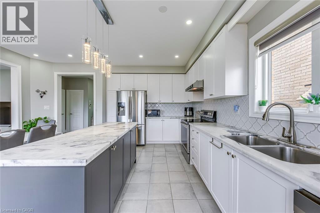 99 Mcknight Avenue, Waterdown, Ontario  L8B 0T8 - Photo 14 - 40812996