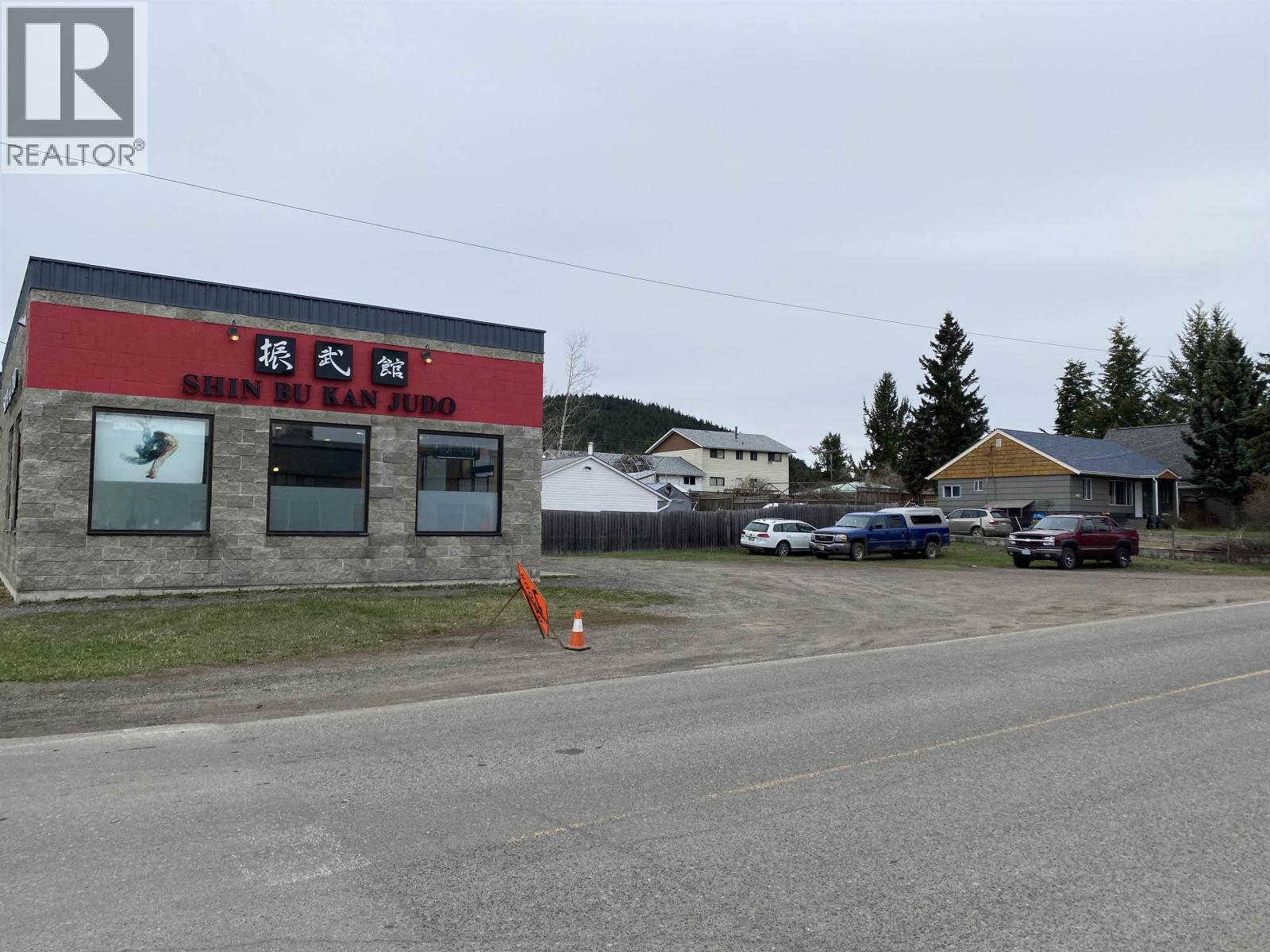 125 Cedar Avenue, 100 Mile House, British Columbia  V0K 2E0 - Photo 6 - C8072420