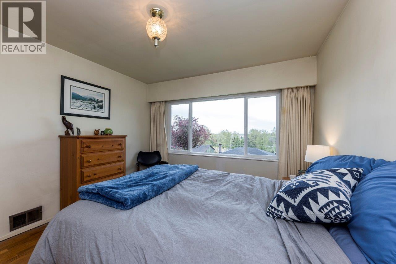 4581 Sunland Place, Burnaby, British Columbia  V5J 3A3 - Photo 15 - R3114797