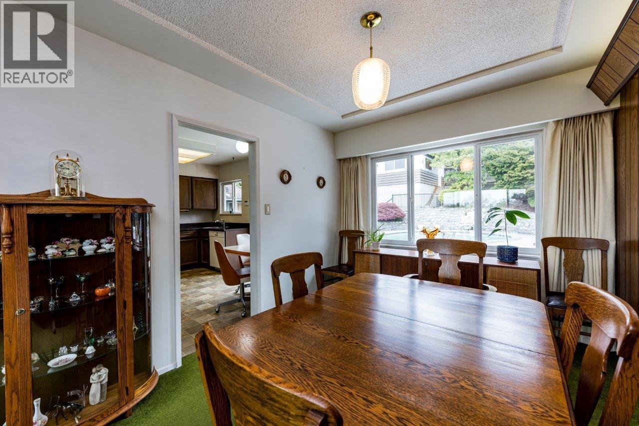 4581 Sunland Place, Burnaby, British Columbia  V5J 3A3 - Photo 8 - R3114797