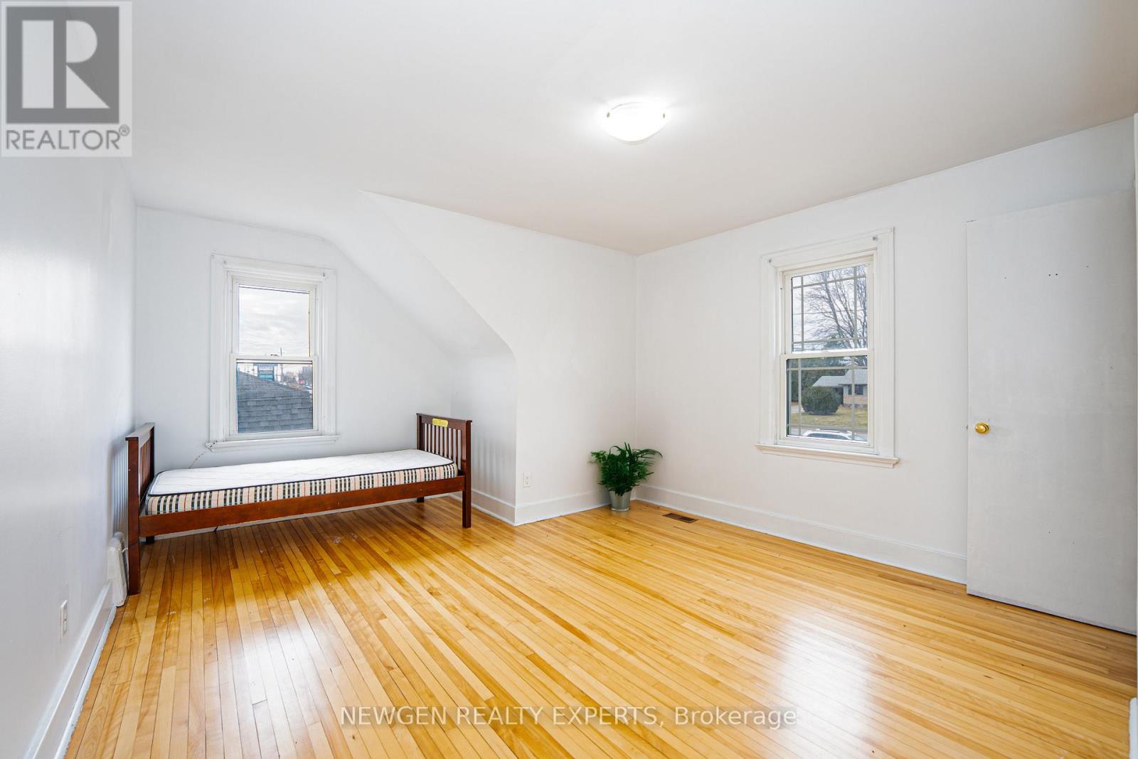 280 King George Road, Brantford, Ontario  N3R 5L6 - Photo 31 - X12806034