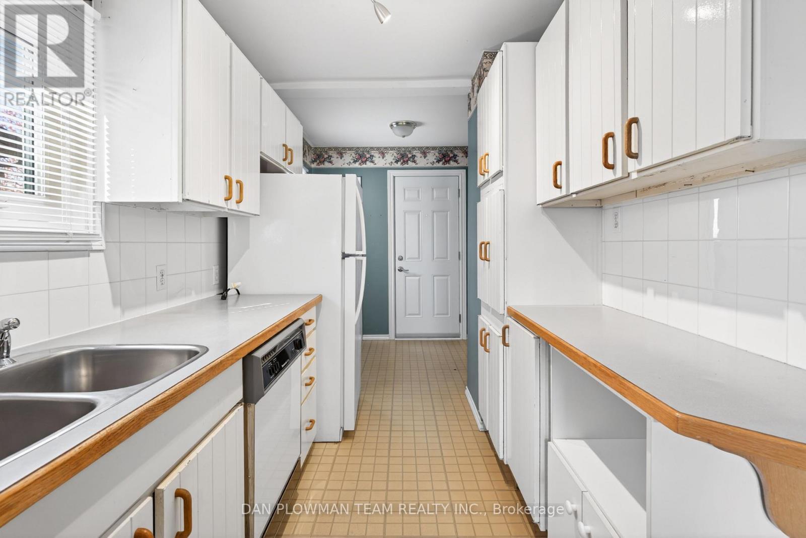 23 Patricia Avenue, Oshawa, Ontario  L1H 5W1 - Photo 11 - E13033018