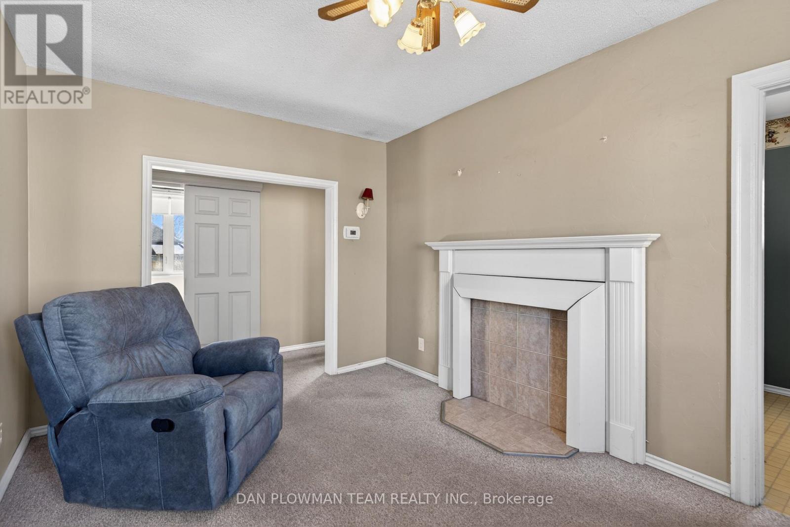 23 Patricia Avenue, Oshawa, Ontario  L1H 5W1 - Photo 6 - E13033018