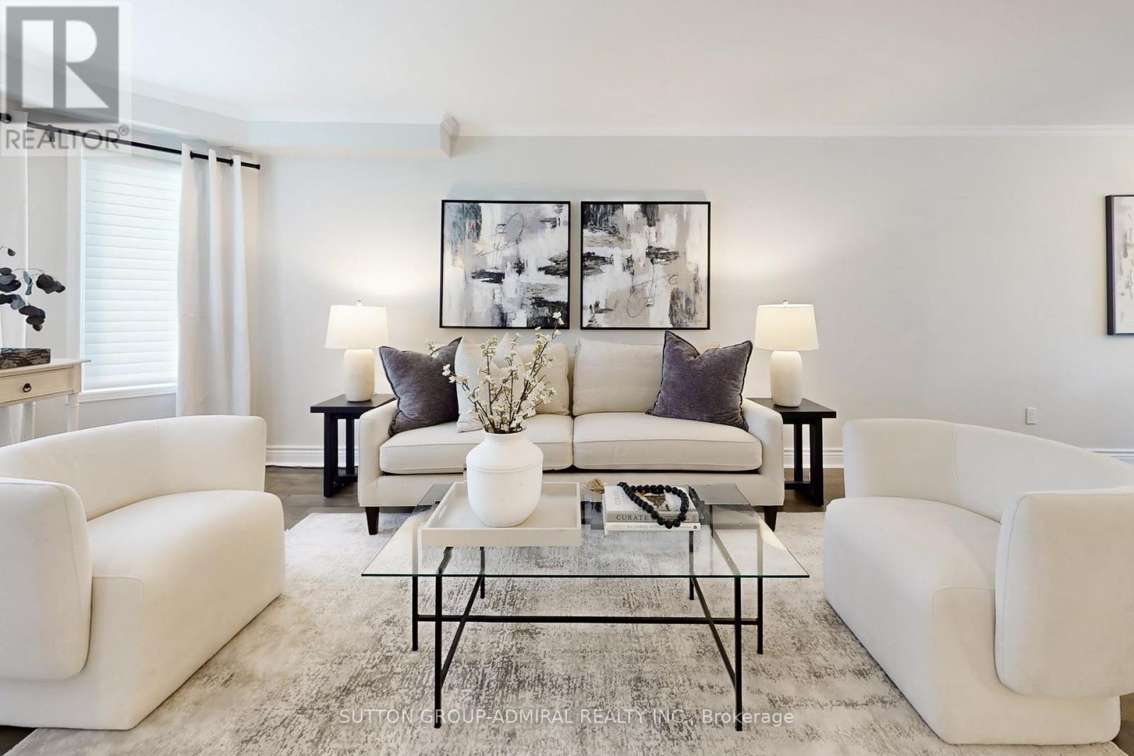 284 Lancrest Street, Pickering, Ontario  L1V 6N3 - Photo 2 - E13033030