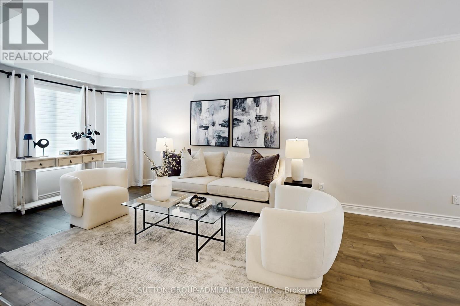 284 Lancrest Street, Pickering, Ontario  L1V 6N3 - Photo 4 - E13033030