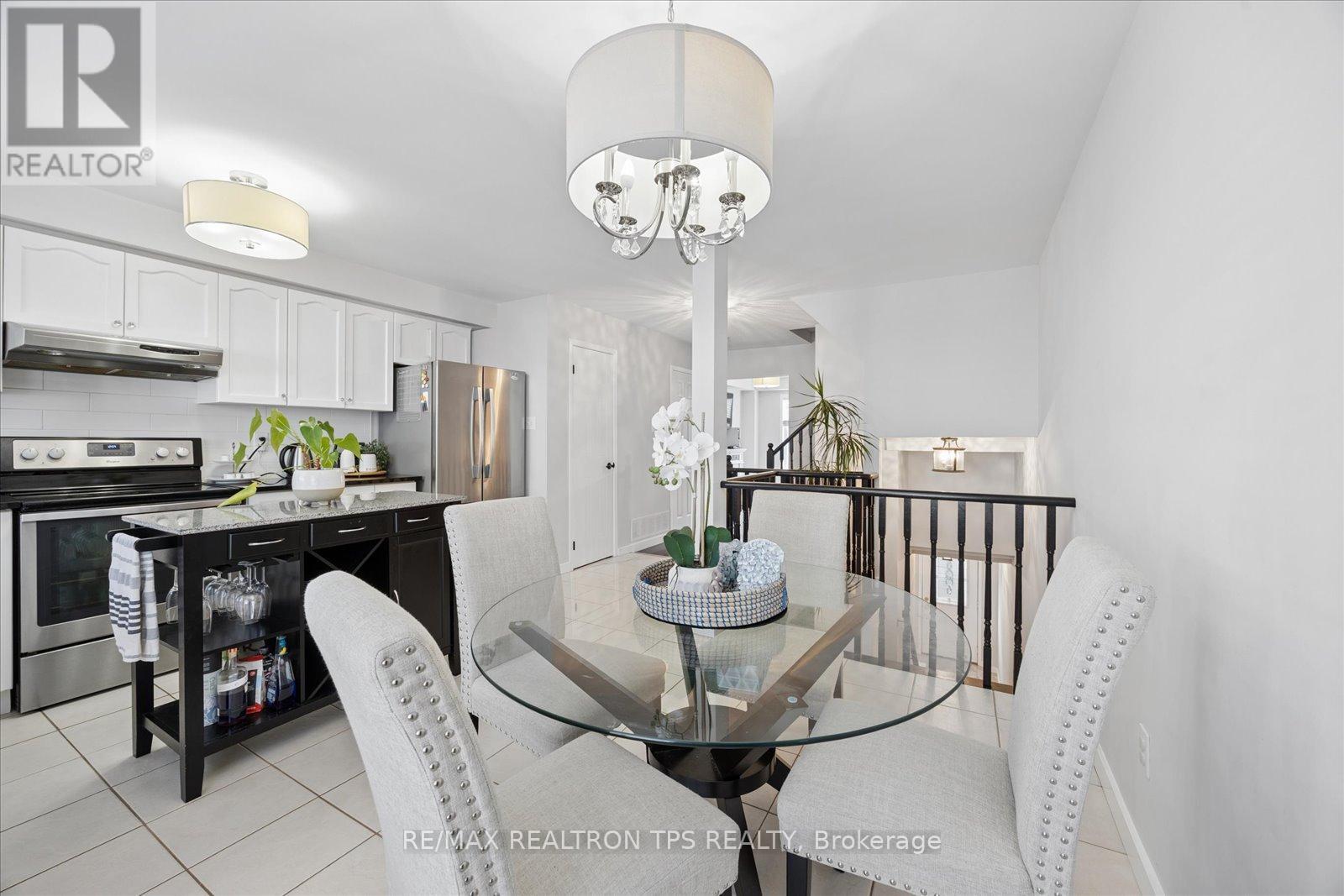 50 Spraggins Lane, Ajax, Ontario  L1T 4H2 - Photo 13 - E13033072