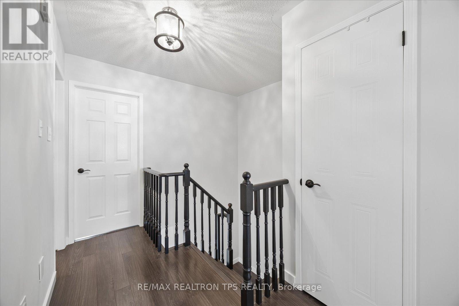 50 Spraggins Lane, Ajax, Ontario  L1T 4H2 - Photo 15 - E13033072