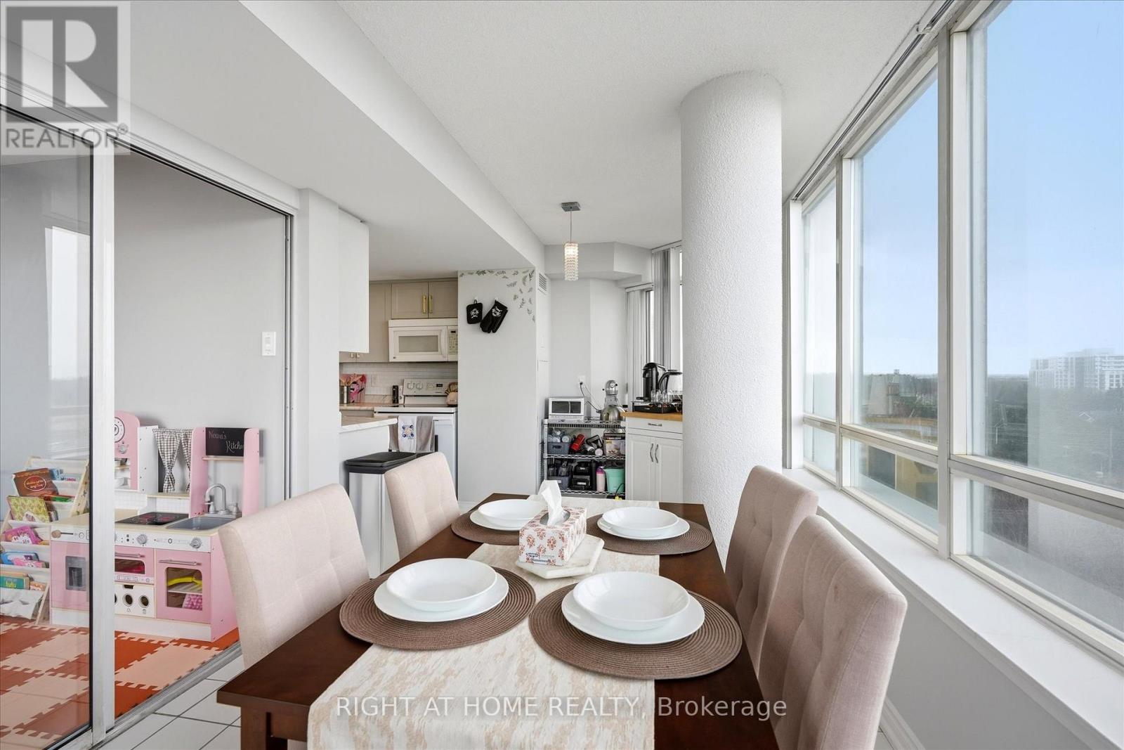 824 - 11753 Sheppard Avenue E, Toronto, Ontario  M1B 5M3 - Photo 17 - E13033090