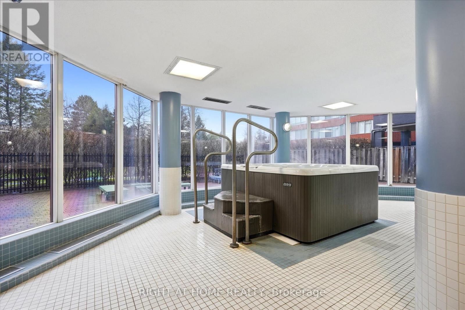 824 - 11753 Sheppard Avenue E, Toronto, Ontario  M1B 5M3 - Photo 32 - E13033090