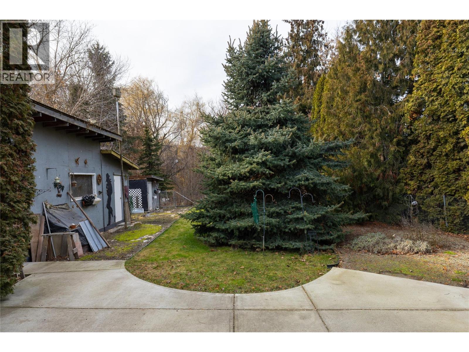 6292 Stickle Road, Vernon, British Columbia  V1B 3R2 - Photo 17 - 10375900