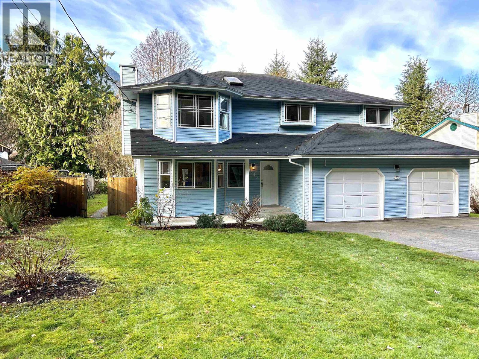 1705 YMCA ROAD, langdale, British Columbia