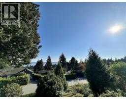 1215 NEPAL CRESCENT, West Vancouver, British Columbia