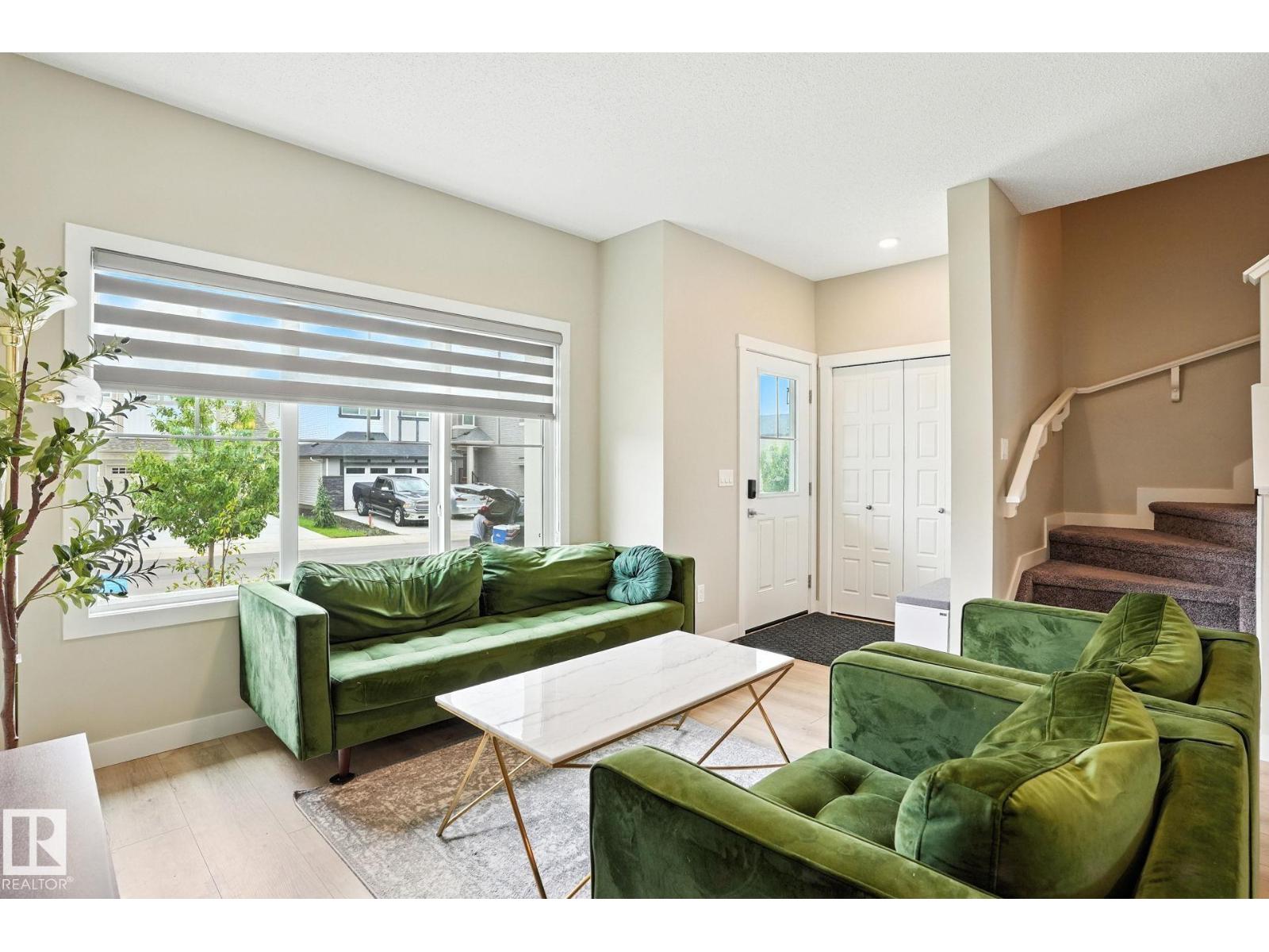 6260 175 Av Nw, Edmonton, Alberta  T5Y 4H3 - Photo 3 - E4483614