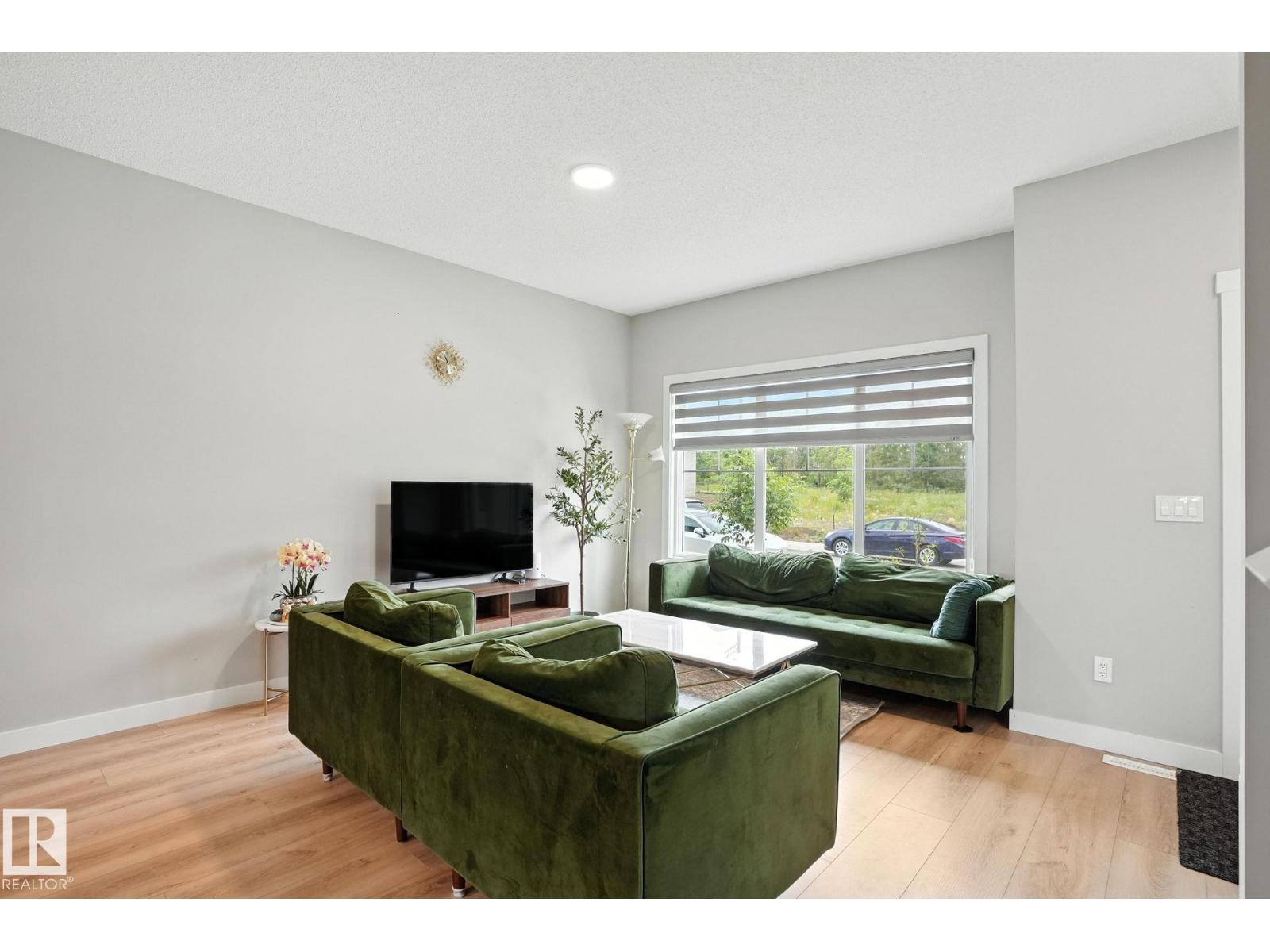 6260 175 Av Nw, Edmonton, Alberta  T5Y 4H3 - Photo 4 - E4483614