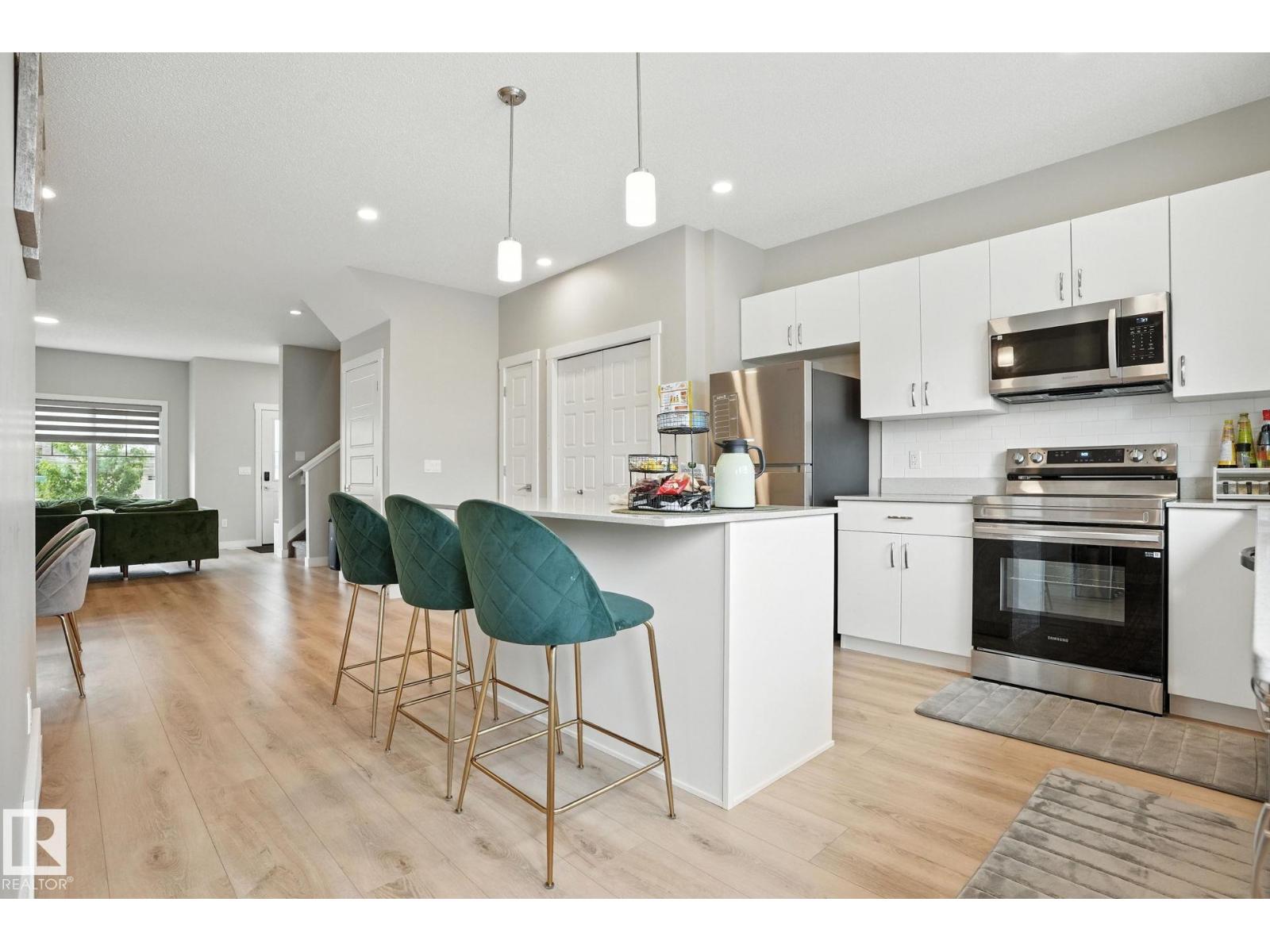 6260 175 Av Nw, Edmonton, Alberta  T5Y 4H3 - Photo 9 - E4483614