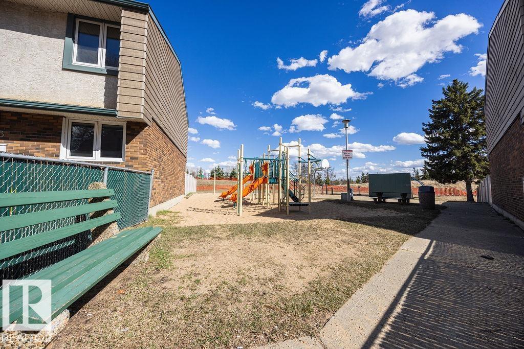 113 Abbottsfield Rd Nw, Edmonton, Alberta  T5W 4S9 - Photo 3 - E4483615