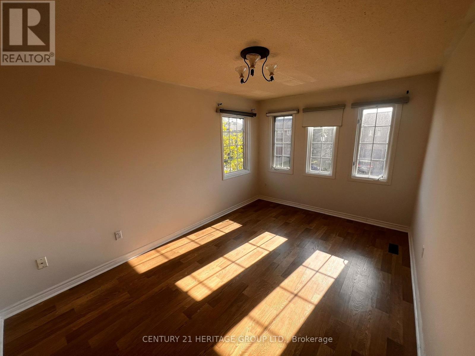 Main & 2nd - 641 Walpole Crescent, Newmarket (Stonehaven-Wyndham), Ontario  L3X 2B6 - Photo 13 - N13033076