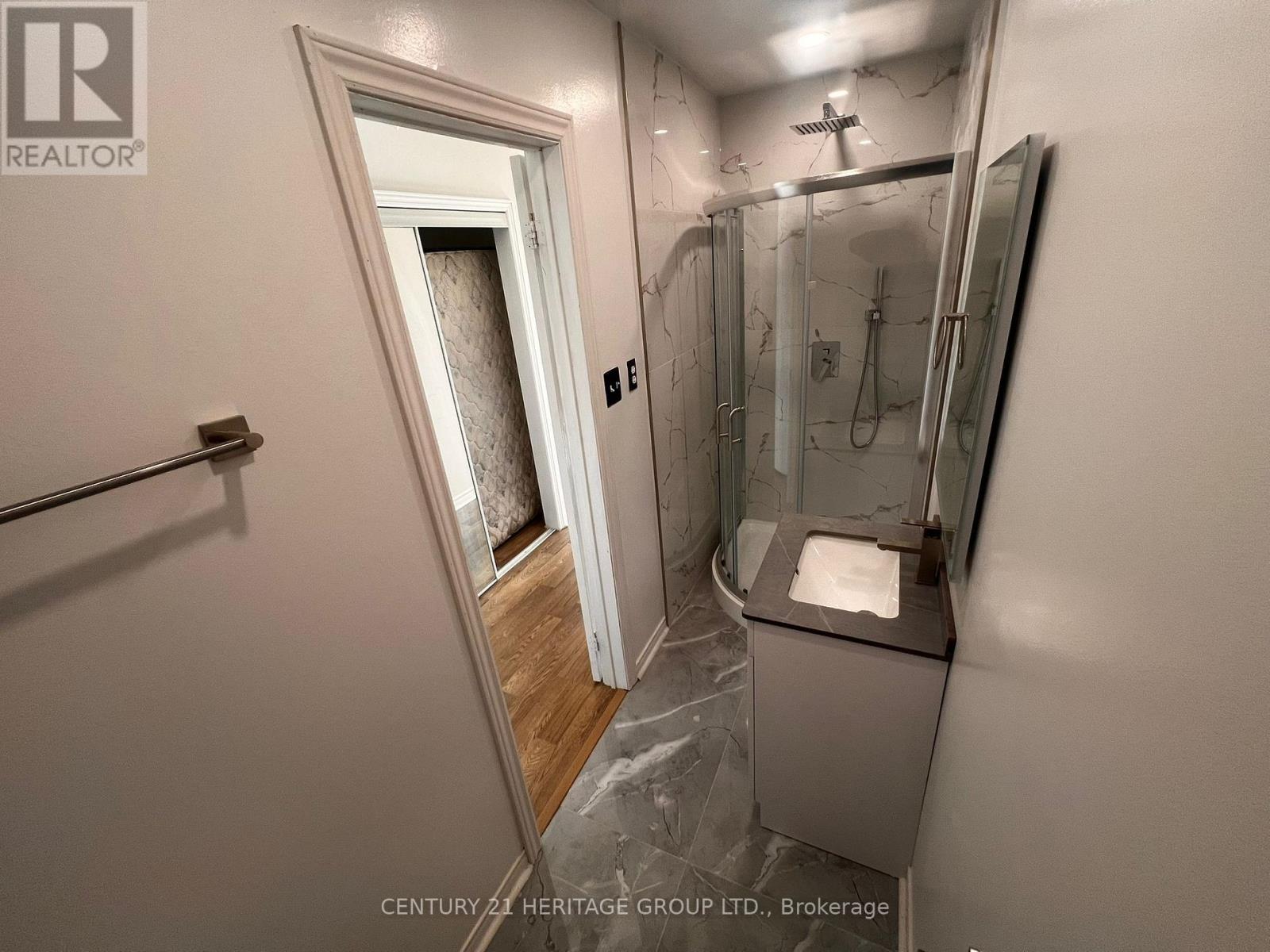 Main & 2nd - 641 Walpole Crescent, Newmarket (Stonehaven-Wyndham), Ontario  L3X 2B6 - Photo 15 - N13033076