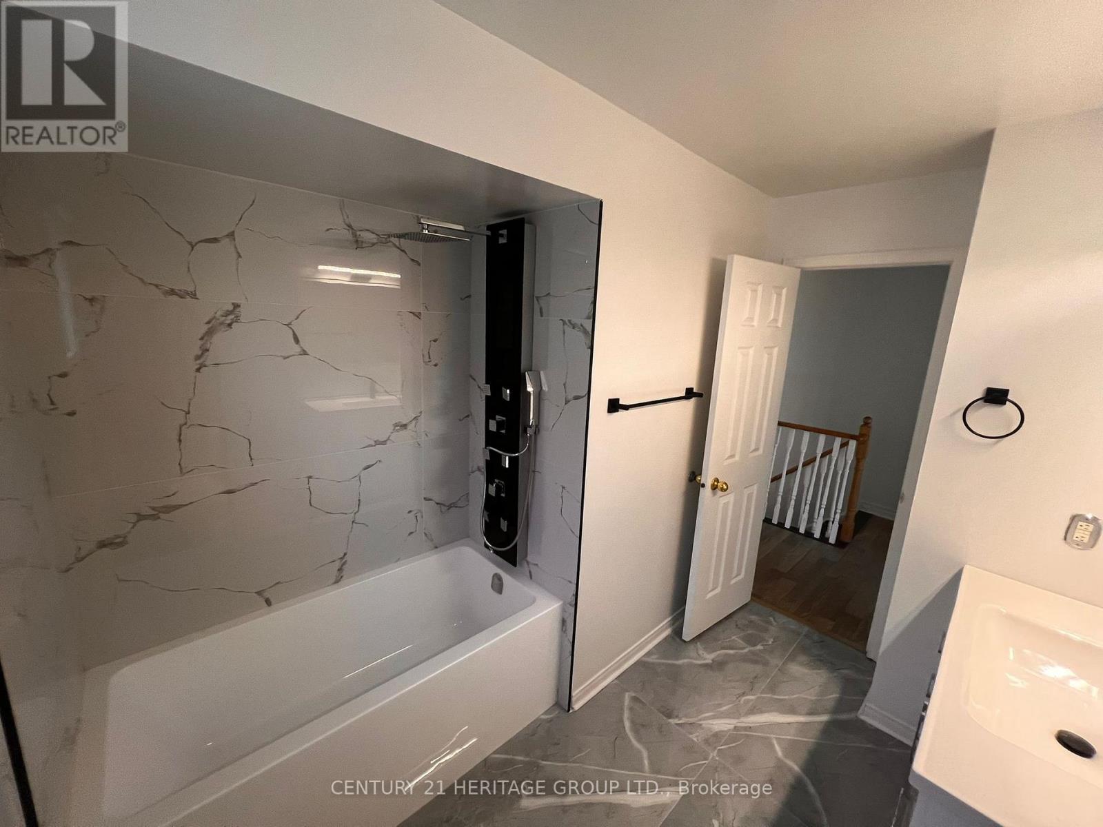 Main & 2nd - 641 Walpole Crescent, Newmarket (Stonehaven-Wyndham), Ontario  L3X 2B6 - Photo 16 - N13033076