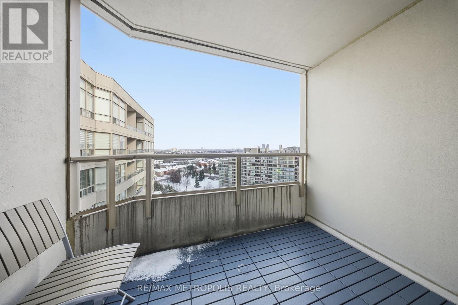 1501 - 11 Townsgate Drive, Vaughan, Ontario  L4J 8G4 - Photo 25 - N13033088