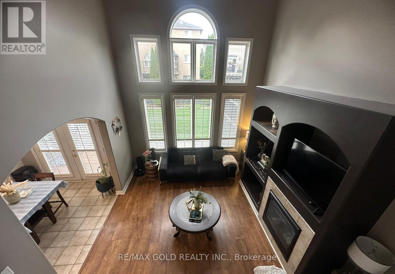 28 Sovereign's Gate, Barrie, Ontario  L4N 0K7 - Photo 10 - S13033036