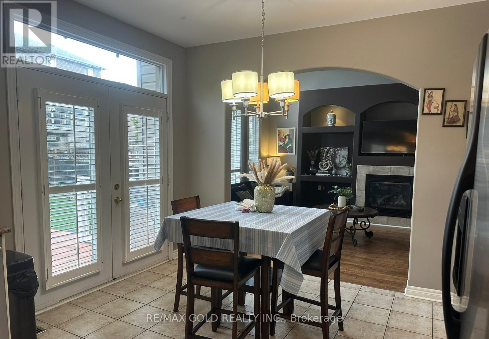 28 Sovereign's Gate, Barrie, Ontario  L4N 0K7 - Photo 12 - S13033036