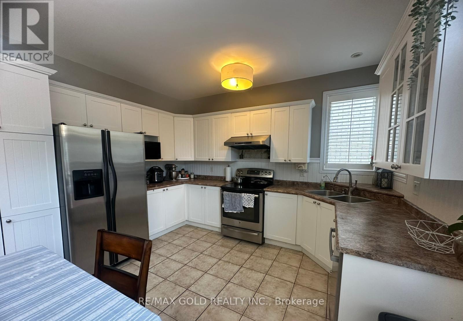 28 Sovereign's Gate, Barrie, Ontario  L4N 0K7 - Photo 13 - S13033036