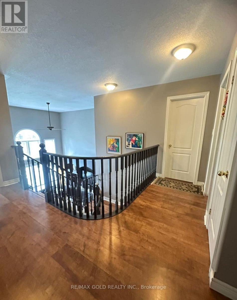 28 Sovereign's Gate, Barrie, Ontario  L4N 0K7 - Photo 16 - S13033036