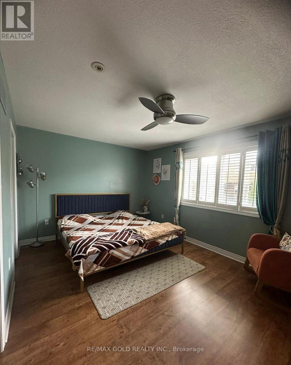 28 Sovereign's Gate, Barrie, Ontario  L4N 0K7 - Photo 17 - S13033036