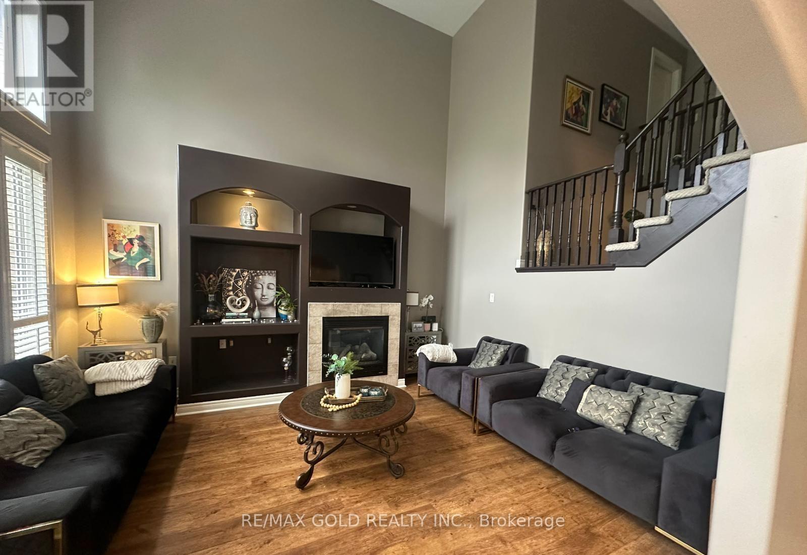 28 Sovereign's Gate, Barrie, Ontario  L4N 0K7 - Photo 8 - S13033036