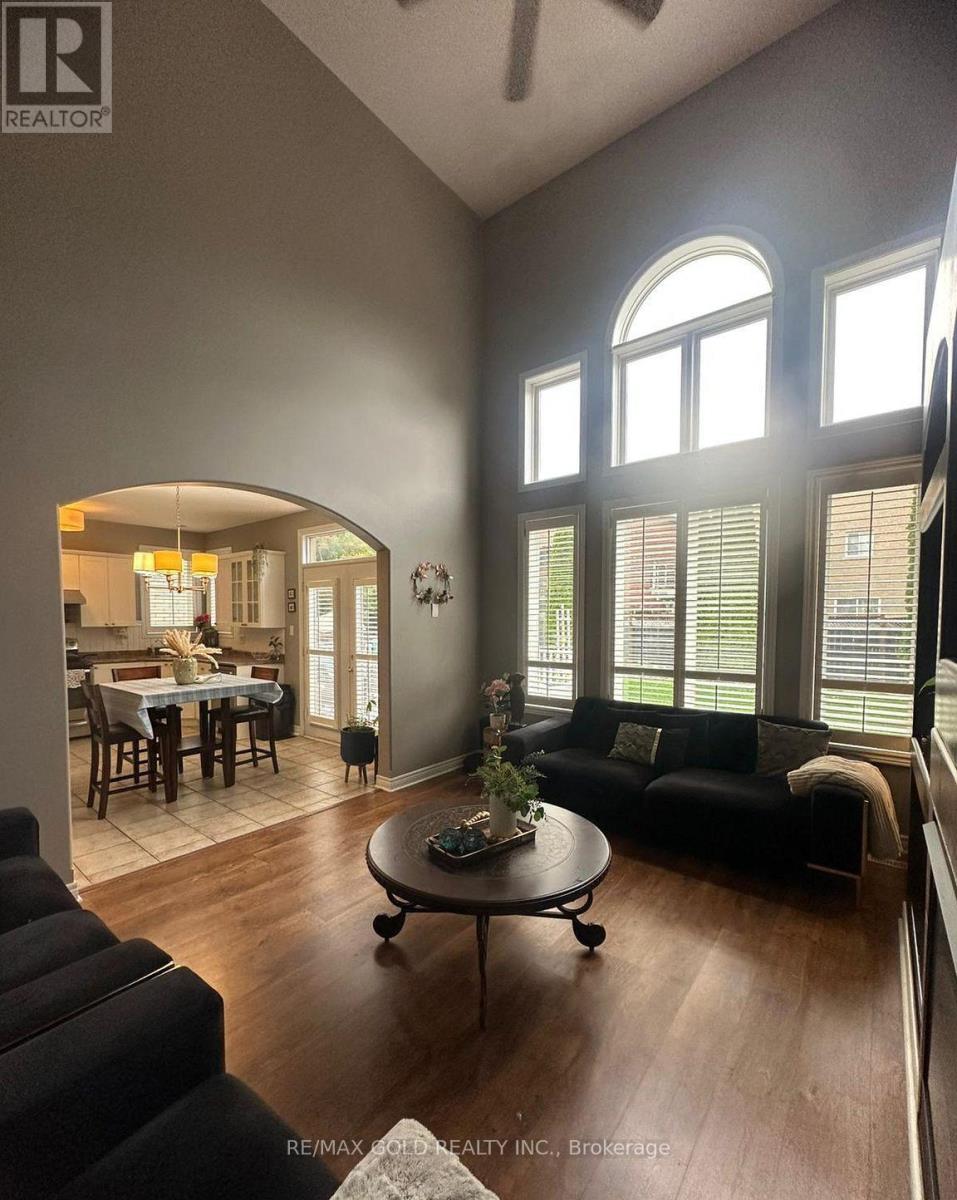 28 Sovereign's Gate, Barrie, Ontario  L4N 0K7 - Photo 9 - S13033036