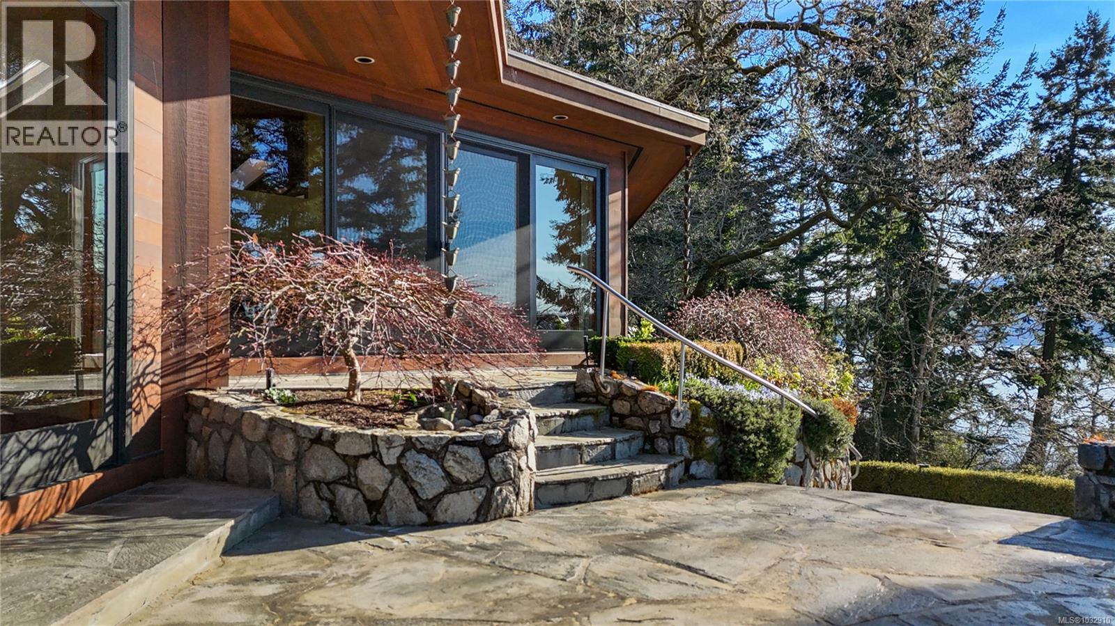 8440 Lawrence Rd, Central Saanich, British Columbia  V8M 1S5 - Photo 26 - 1032910