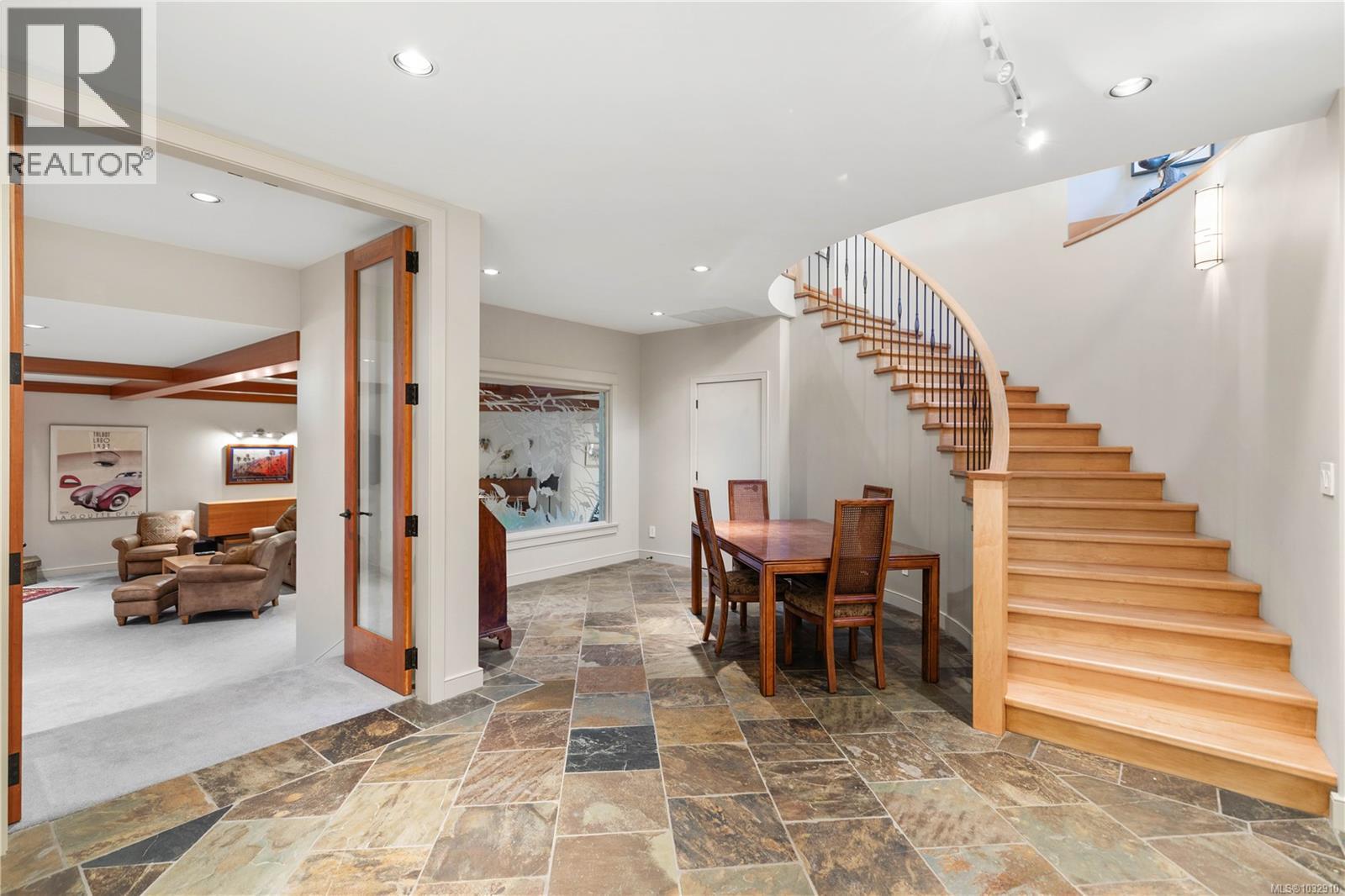 8440 Lawrence Rd, Central Saanich, British Columbia  V8M 1S5 - Photo 35 - 1032910