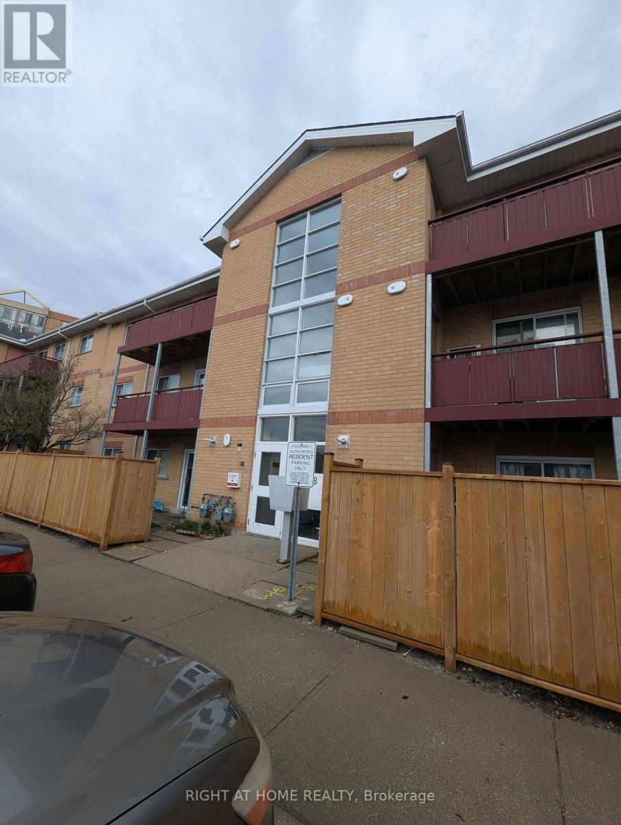 207B - 211 FORUM DRIVE, Mississauga, Ontario