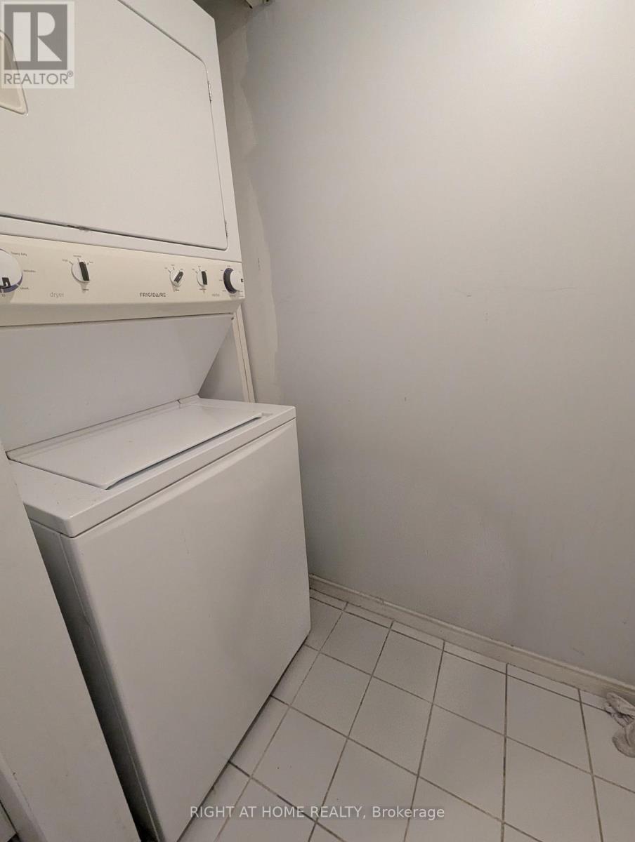 207b - 211 Forum Drive, Mississauga, Ontario  L4Z 4C1 - Photo 13 - W13033006