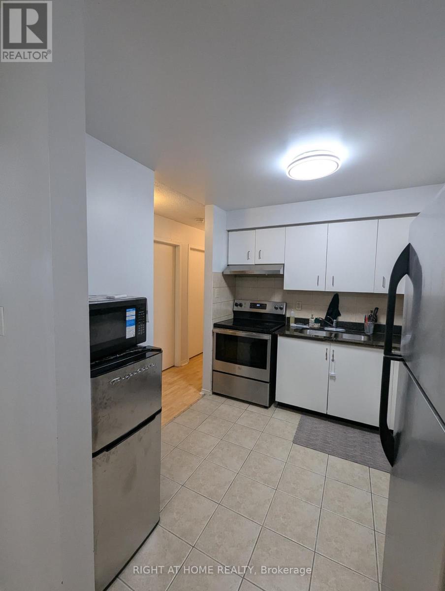 207b - 211 Forum Drive, Mississauga, Ontario  L4Z 4C1 - Photo 5 - W13033006