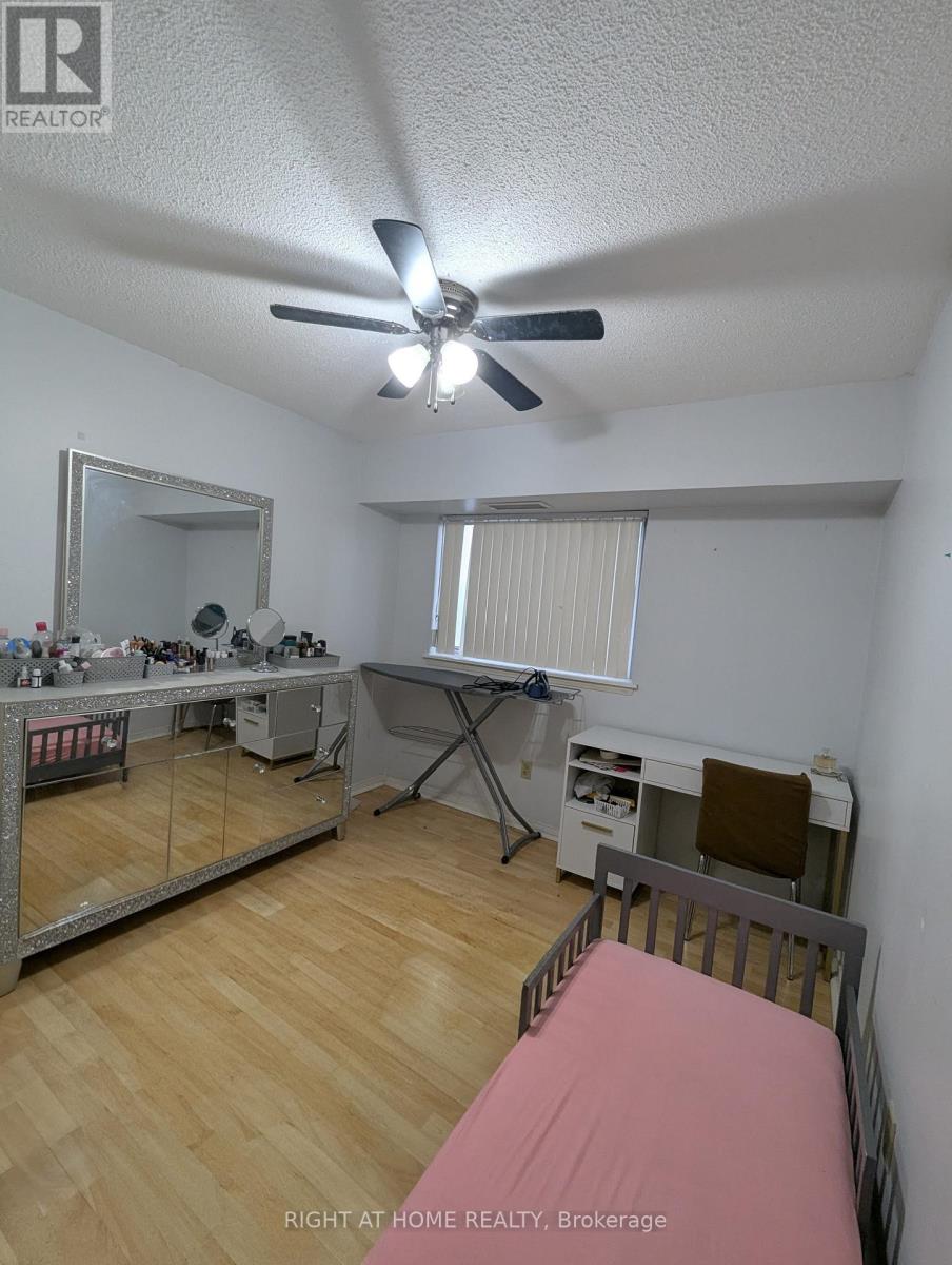 207b - 211 Forum Drive, Mississauga, Ontario  L4Z 4C1 - Photo 8 - W13033006