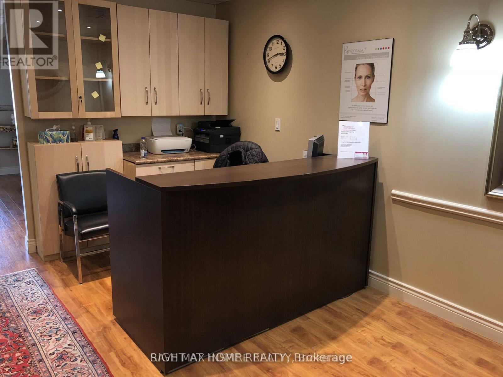 1525 ALBION ROAD, Toronto, Ontario