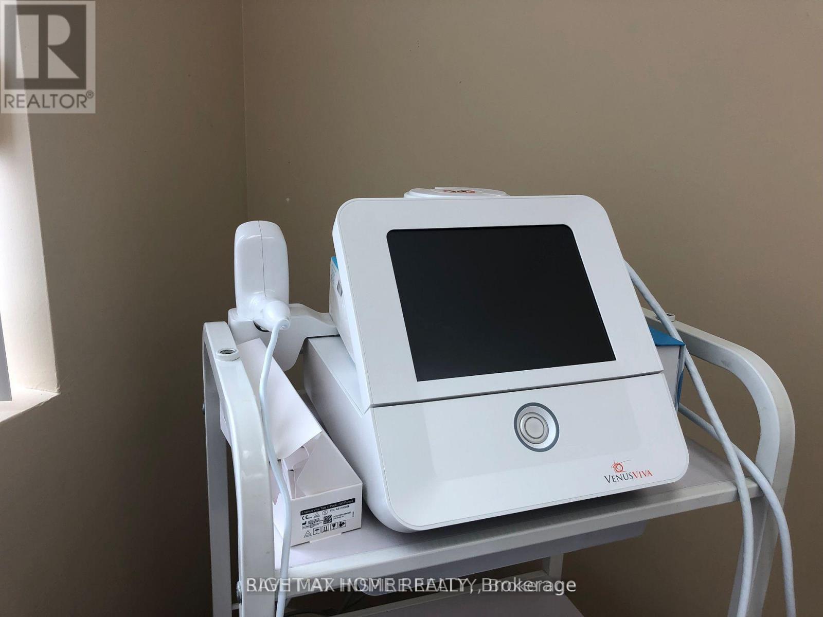 1525 Albion Road, Toronto, Ontario  M9V 5G5 - Photo 5 - W13033040