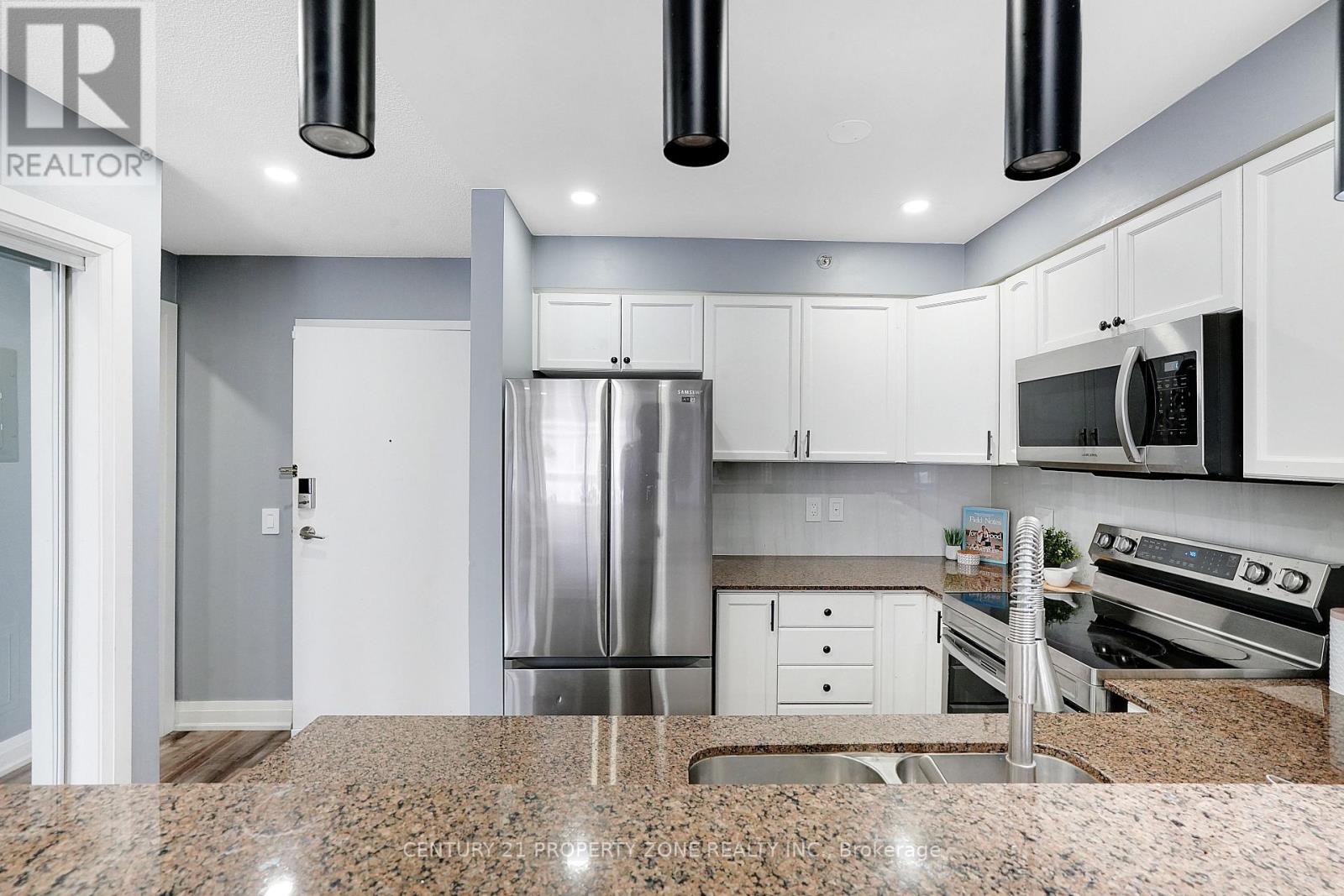 1401 - 8 Dayspring Circle, Brampton, Ontario  L6P 2Z7 - Photo 6 - W13033070