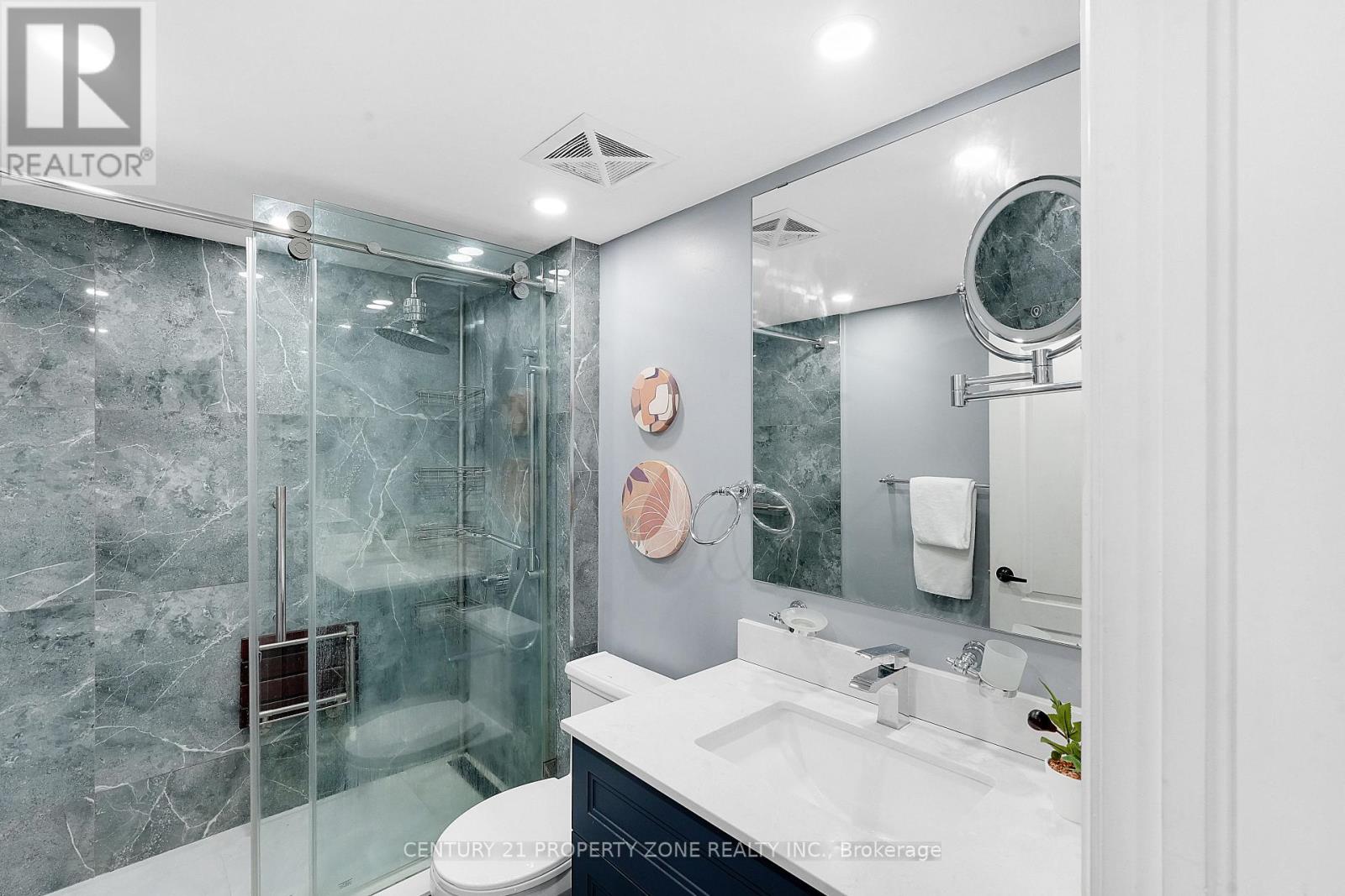 1401 - 8 Dayspring Circle, Brampton, Ontario  L6P 2Z7 - Photo 9 - W13033070