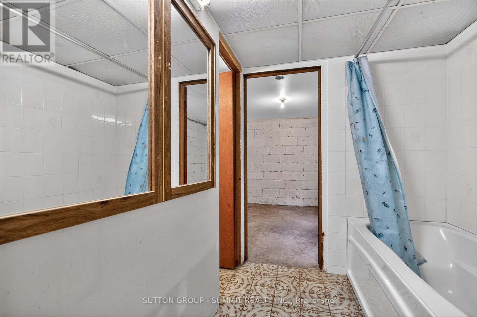 51 Barrhead Crescent, Toronto, Ontario  M9W 3Z8 - Photo 39 - W13033080