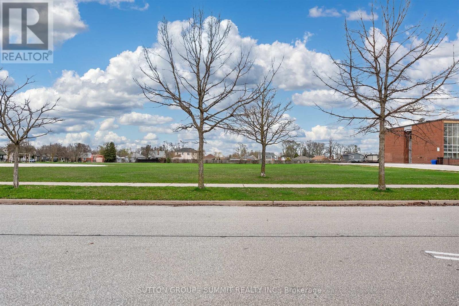 51 Barrhead Crescent, Toronto, Ontario  M9W 3Z8 - Photo 47 - W13033080