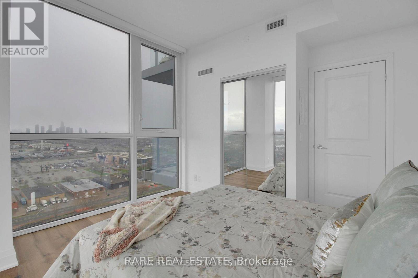 1803 - 17 Zorra St Street, Toronto, Ontario  M8Z 0C8 - Photo 2 - W13033092