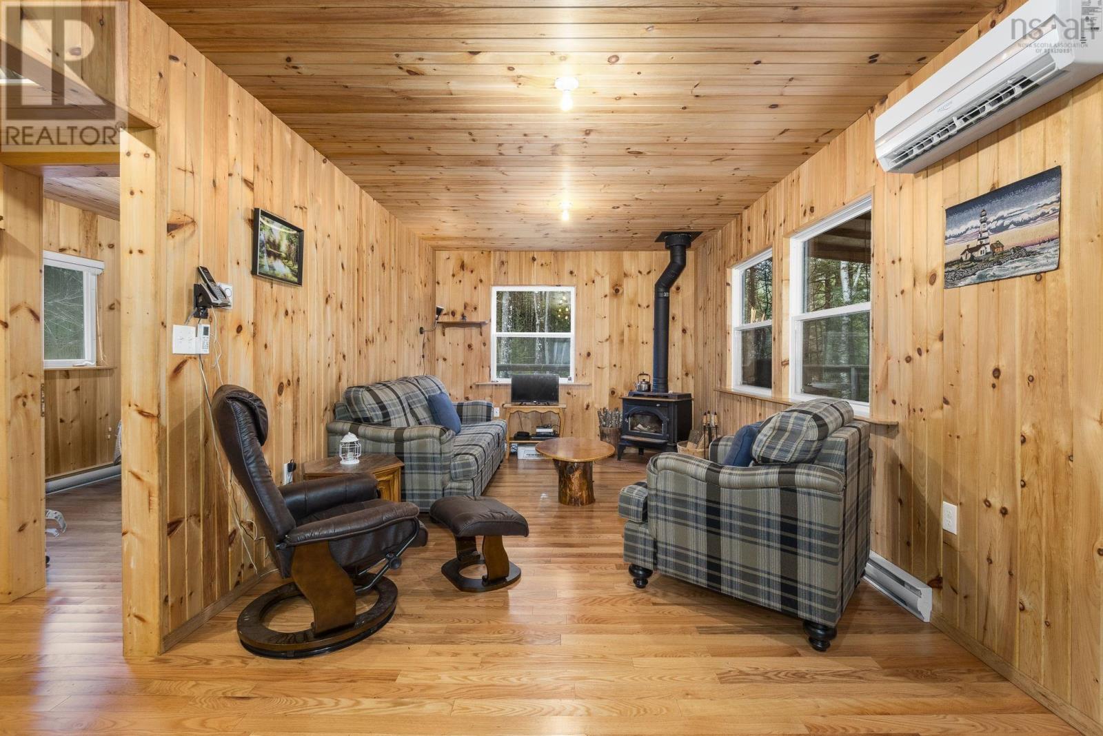 87 Edith's Point Road, South Brookfield, Nova Scotia  B0T 1K0 - Photo 11 - 202608267