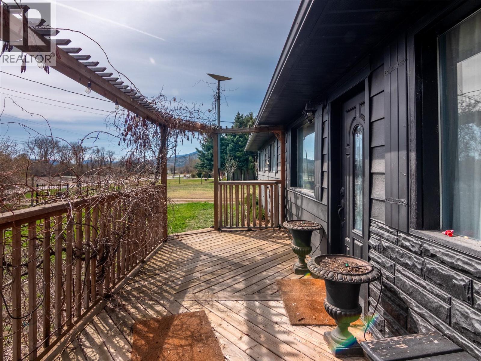 8114 River Road, Oliver, British Columbia  V0H 1T7 - Photo 36 - 10378400